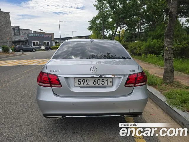 Mercedes-Benz E-Класс 2014 thumb 4