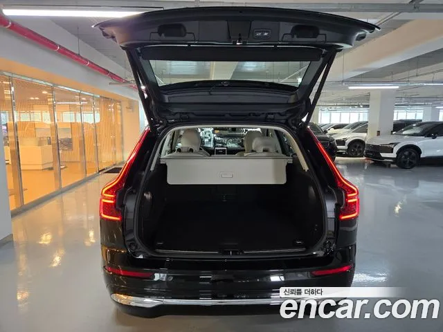 Volvo XC60 2026 thumb 5