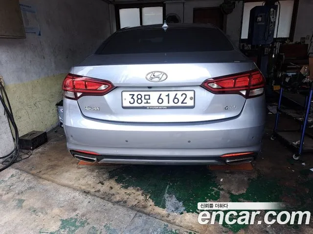 Hyundai Aslan 2014 thumb 2