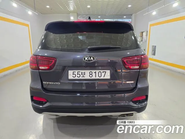 Kia Sorento 2018 thumb 5