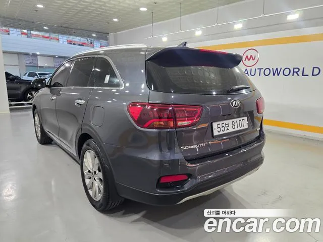 Kia Sorento 2018 thumb 6