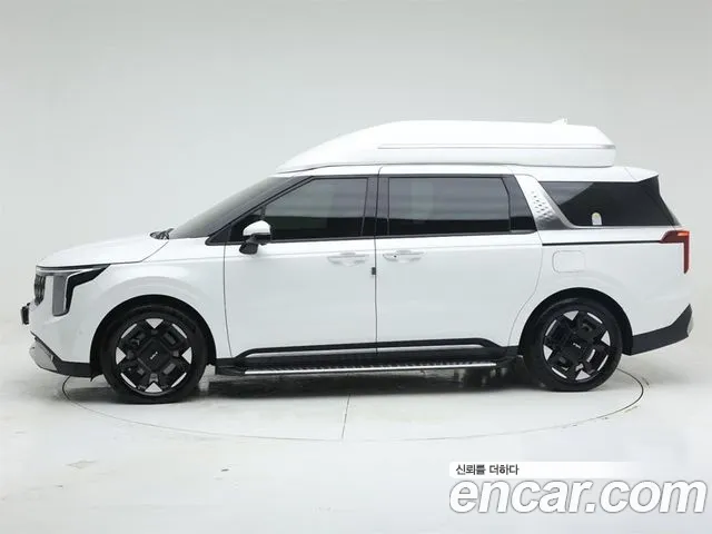 Kia Carnival 2024 thumb 3