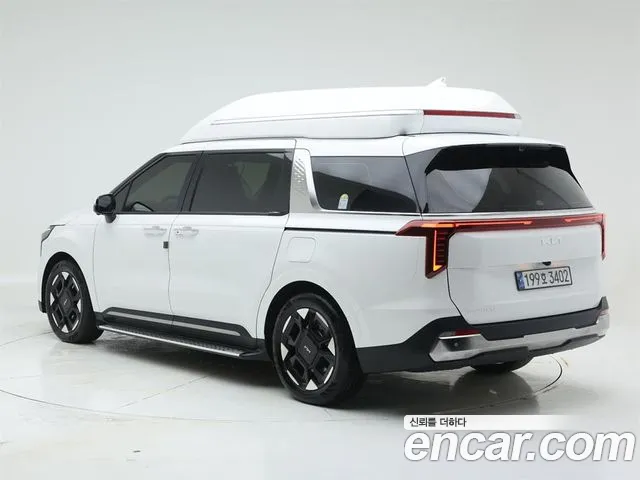 Kia Carnival 2024 thumb 4