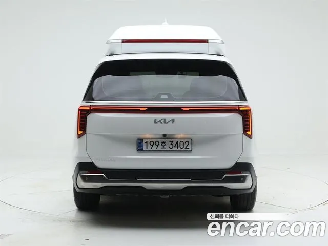 Kia Carnival 2024 thumb 5