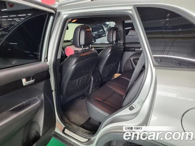 Kia Sorento 2011 thumb 4
