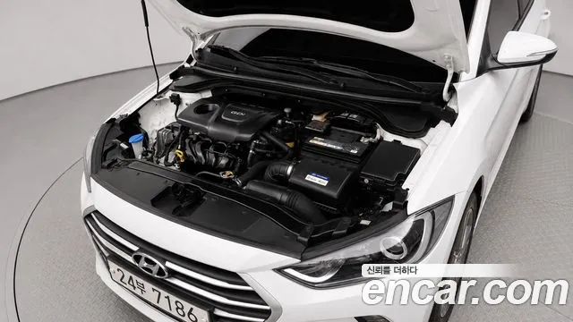 Hyundai Avante 2017 thumb 6