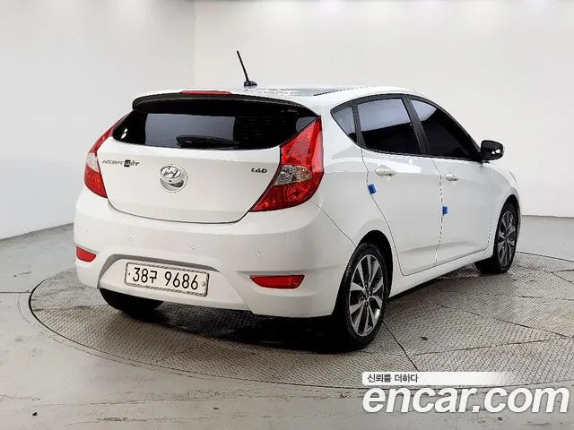 Hyundai Accent 2018 thumb 4
