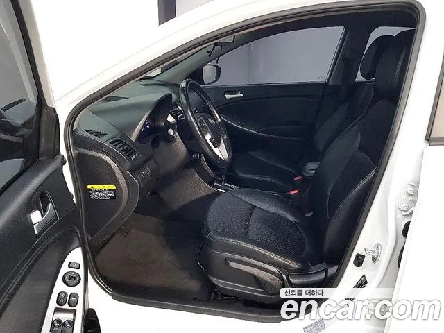 Hyundai Accent 2018 thumb 8