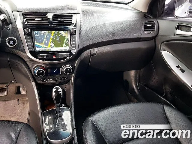 Hyundai Accent 2018 thumb 10