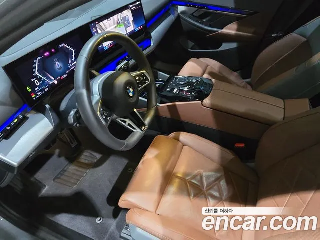 BMW 5 серии 2025 thumb 8