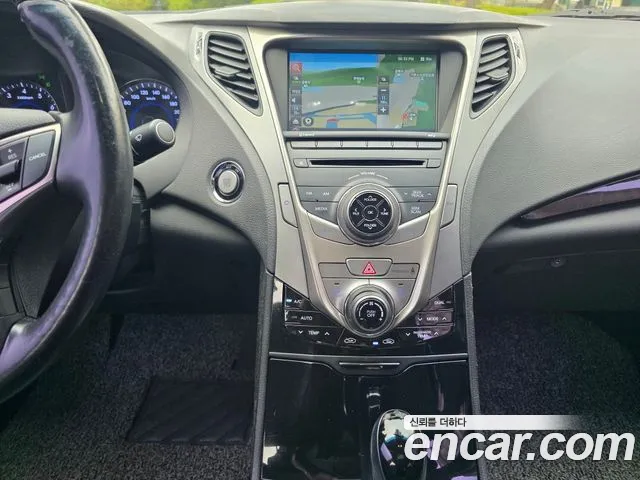 Hyundai Grandeur 2012 thumb 6