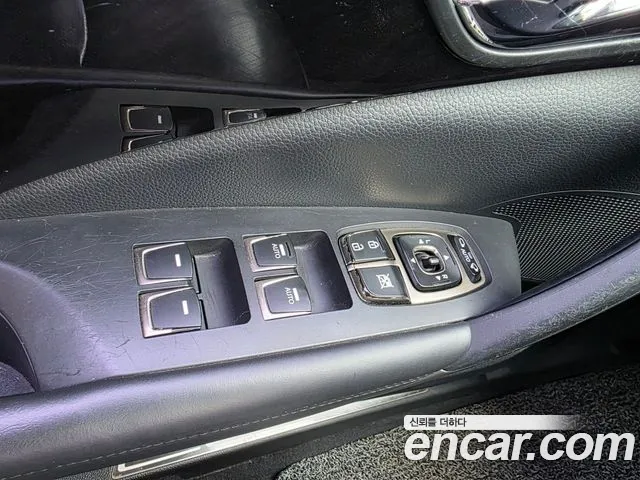 Hyundai Grandeur 2012 thumb 8