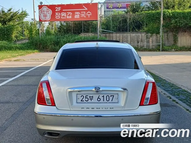 Kia Opirus 2010 thumb 4