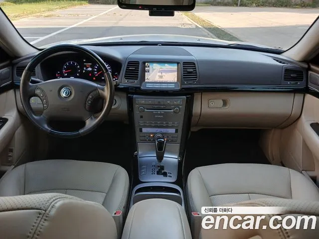 Kia Opirus 2010 thumb 7