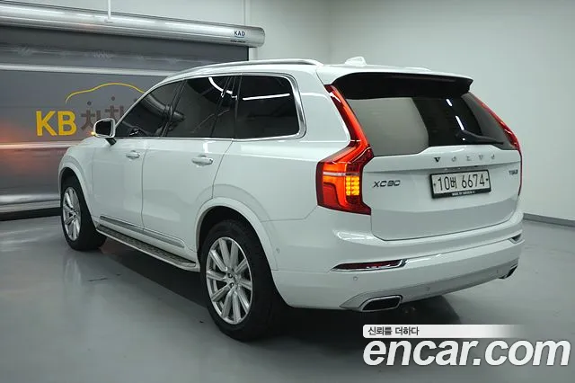 Volvo XC90 2018 thumb 5