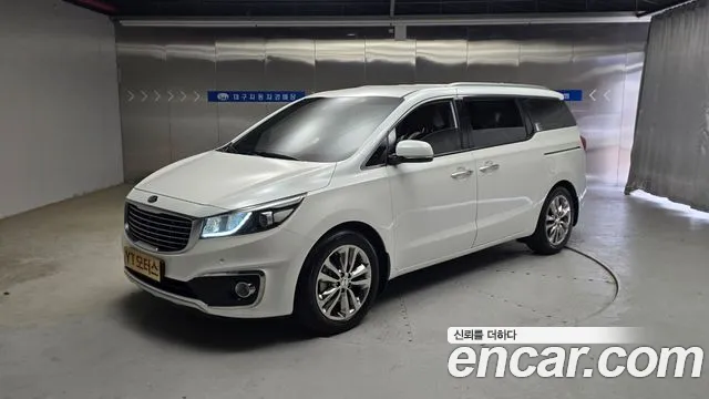 Kia Carnival 2017 thumb 11
