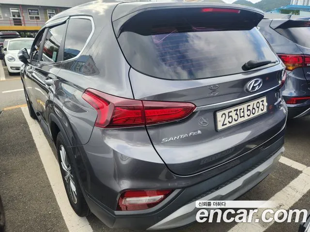 Hyundai Santa Fe 2018 thumb 4