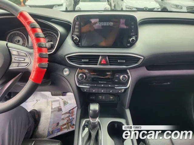 Hyundai Santa Fe 2018 thumb 9