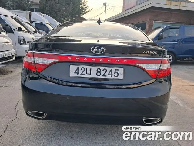 Hyundai Grandeur 2011 thumb 4