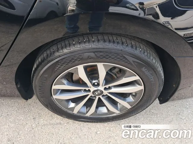 Hyundai Grandeur 2011 thumb 5