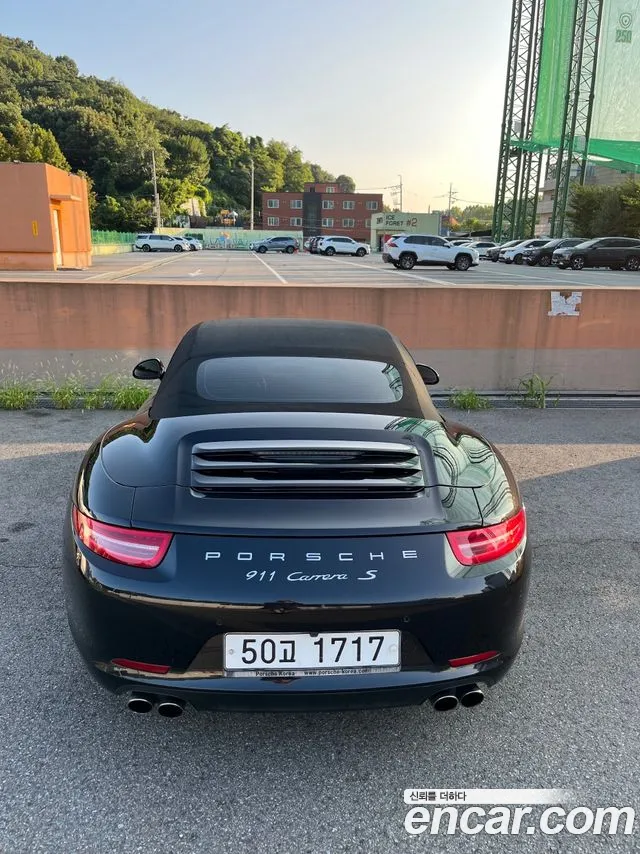 Porsche 911 2012 thumb 4