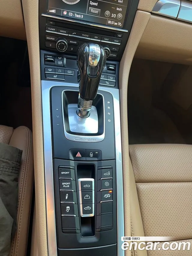 Porsche 911 2012 thumb 6