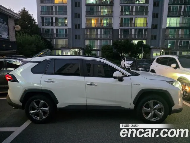 Toyota RAV4 2019 thumb 3