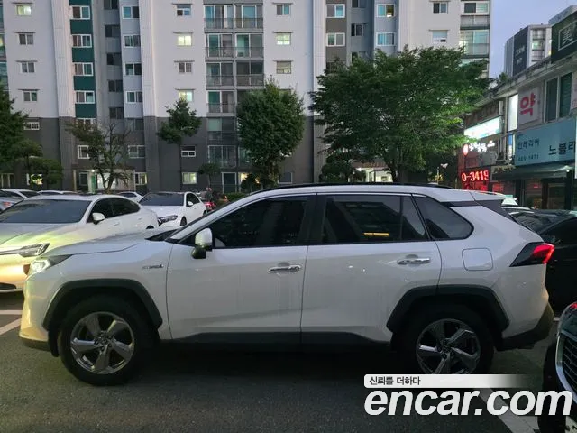 Toyota RAV4 2019 thumb 4