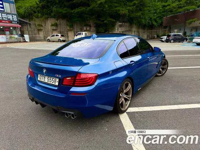 BMW M5 2016 thumb 2