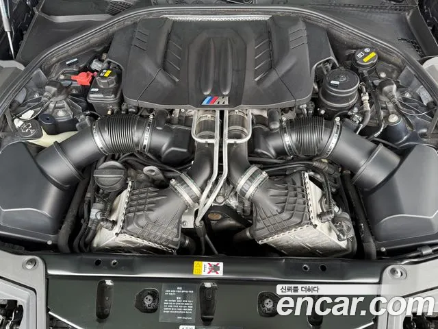 BMW M5 2016 thumb 6