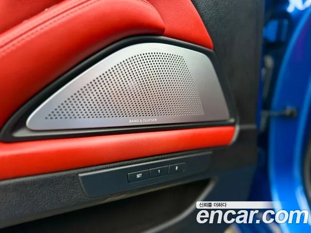 BMW M5 2016 thumb 12