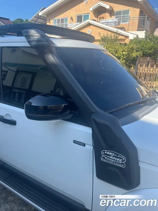Land Rover Discovery 2014 thumb 9