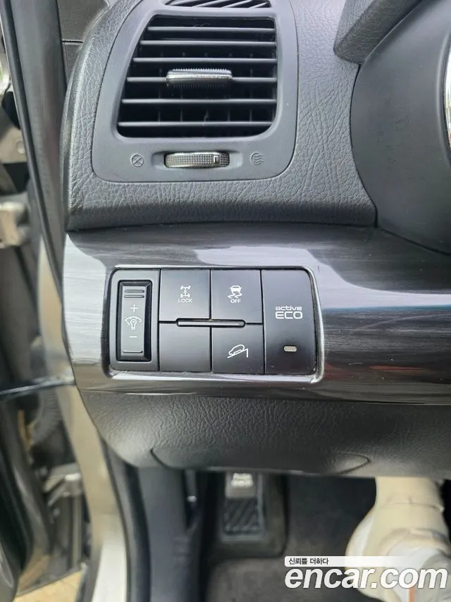 Kia Sorento 2012 thumb 9