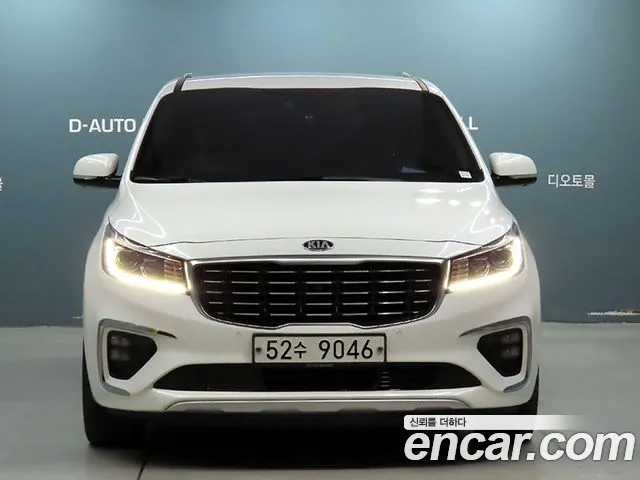 Kia Carnival 2018 thumb 2