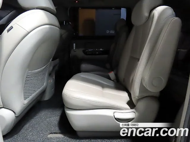Kia Carnival 2018 thumb 7