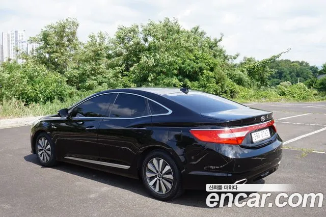 Hyundai Grandeur 2016 thumb 4