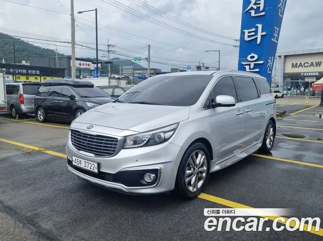 Kia Carnival 2017 thumb 11