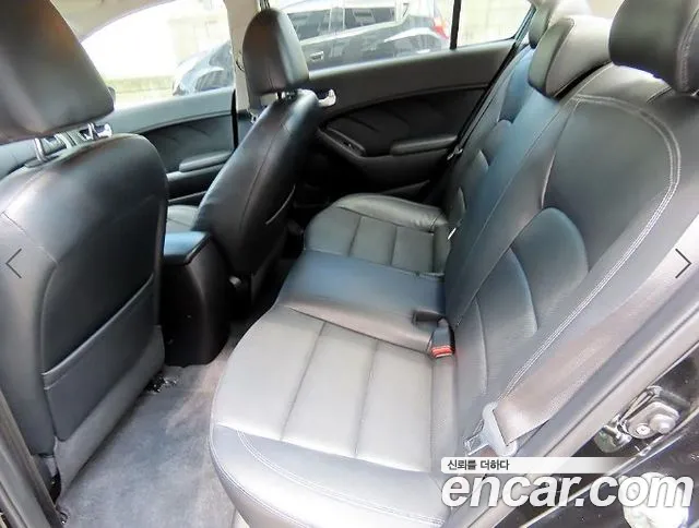 Kia K3 2013 thumb 6