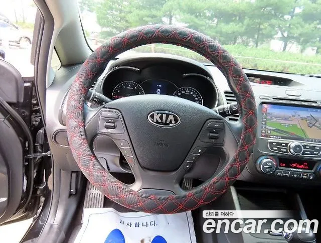Kia K3 2013 thumb 8