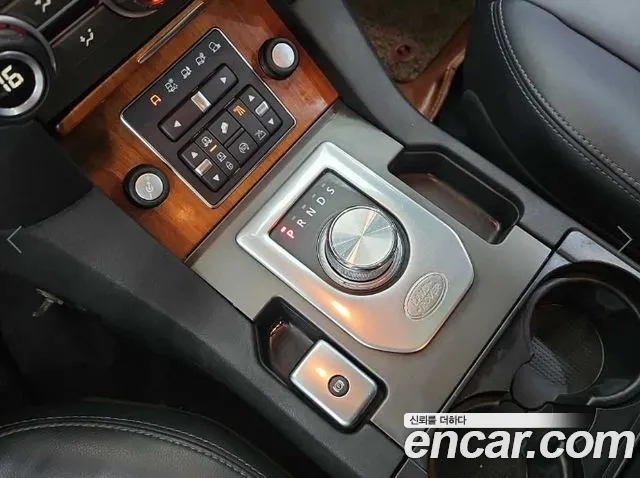 Land Rover Discovery 2014 thumb 8