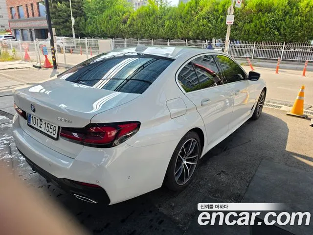 BMW 5 серии 2023 thumb 4