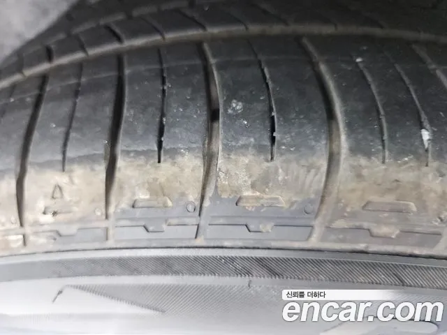 Kia Carnival 2014 thumb 6