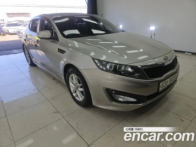 Kia K5 2010 thumb 3