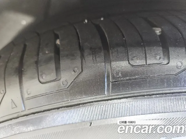 Kia K5 2010 thumb 4