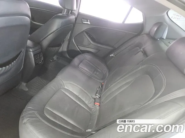 Kia K5 2010 thumb 7
