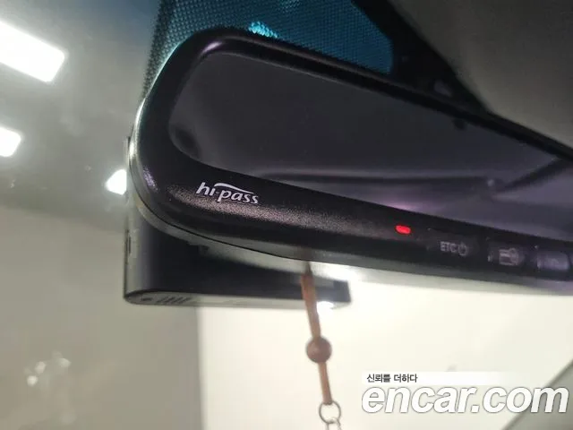 Kia K5 2010 thumb 12