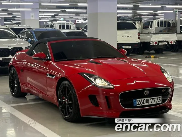 Jaguar F-Type 2015 thumb 2