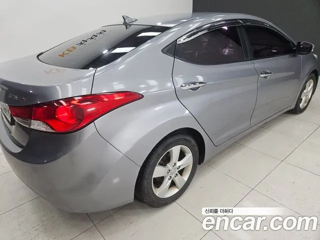 Hyundai Avante 2012 thumb 6
