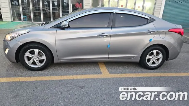 Hyundai Avante 2011 thumb 5