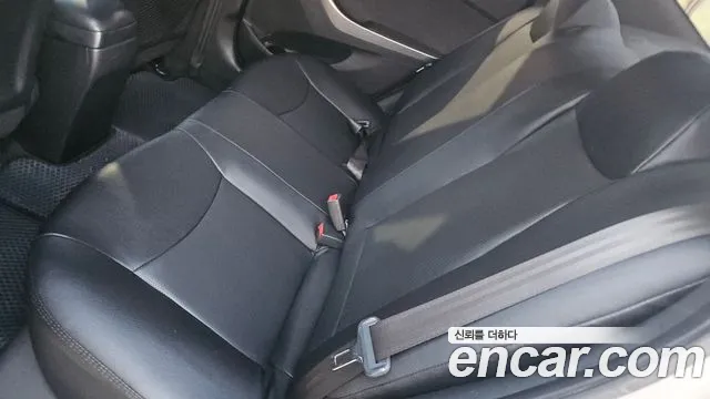 Hyundai Avante 2011 thumb 7
